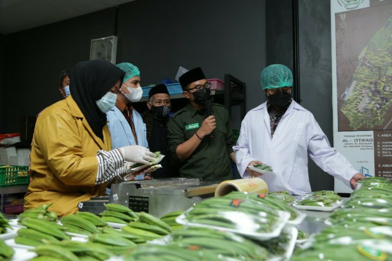 Mentan Syahrul Launching Korporasi Petani Hortikultura Pondok Pesantren di Bandung