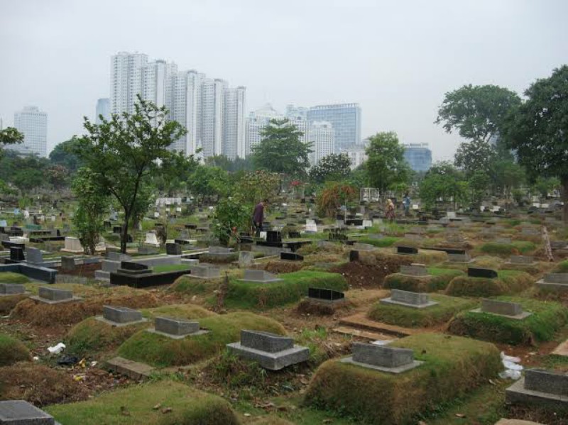 Dilarang Ziarah, Taman Pemakaman Umum Dijaga Ketat