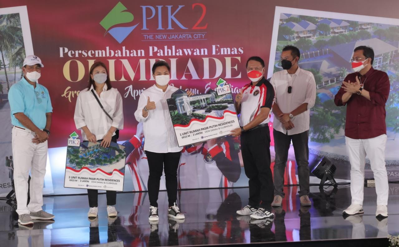 Disaksikan Menpora, Greysia Polii/Apriyani Rahayu Dapat Hadiah Rumah