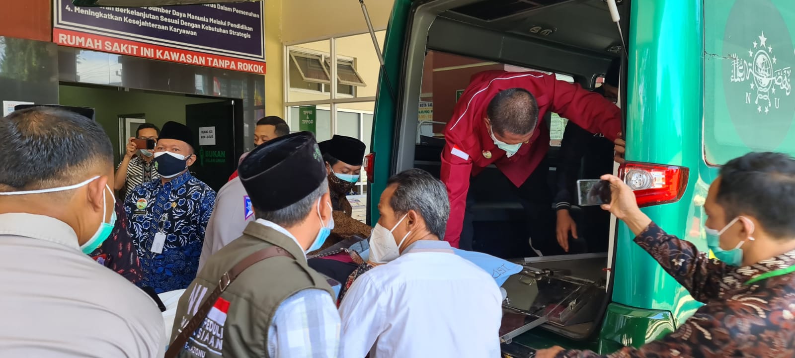Membaik Usai Kecelakaan di Salatiga, Ketum MUI Lanjutkan Perjalanan ke Surabaya