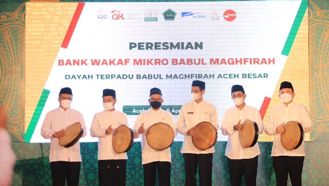 OJK Resmikan Bank Wakaf Mikro Babul Maghfirah Aceh