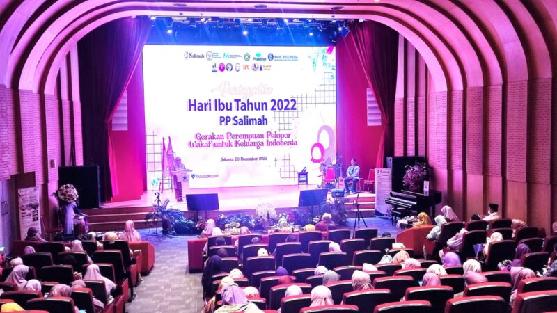 Salimah Gencarkan Wakaf di Hari Ibu
