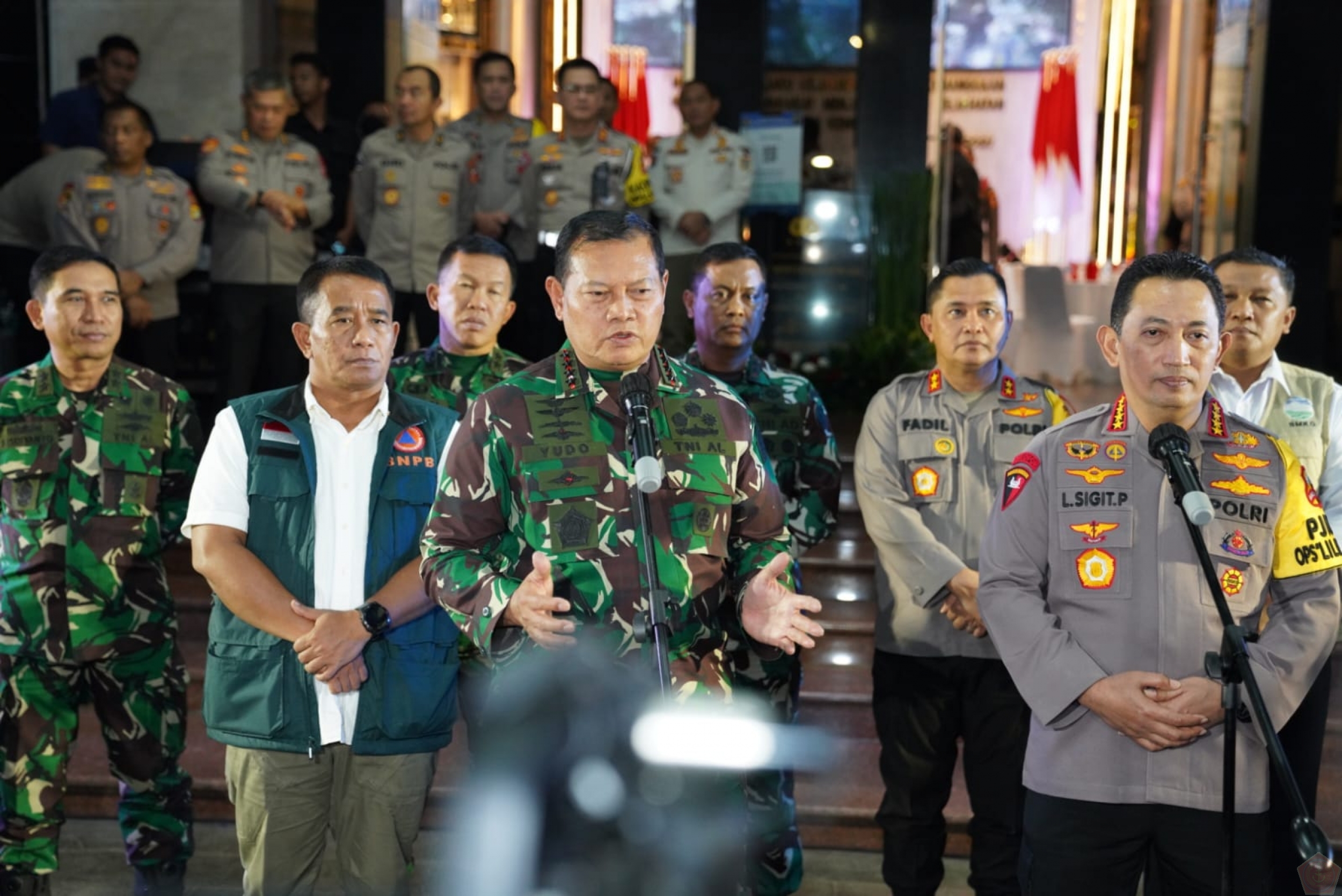 Panglima TNI  Pantau Situasi Kamtibmas Malam Pergantian Tahun 2023