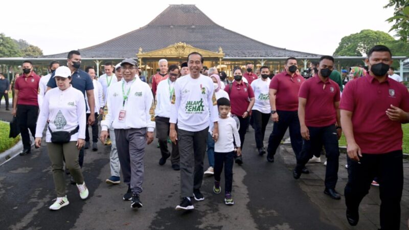 Presiden Buka dan Ikuti Jalan Sehat Menuju 1 Abad NU