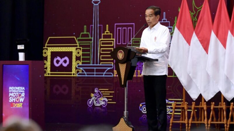 Presiden Dorong Industri Otomotif Berorientasi Ekspor