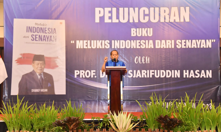 Syarief Hasan Luncurkan Buku “Melukis Indonesia Dari Senayan”