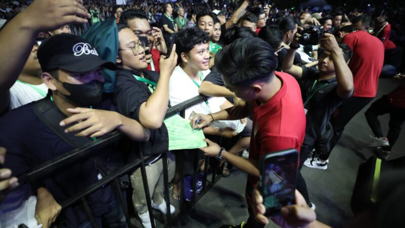 Masyarakat Surabaya Antusias Sambut Laga Indonesia vs Palestina