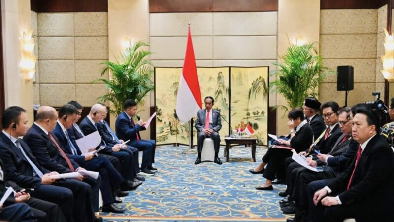 Gelar Pertemuan Bisnis, Presiden Tekankan Komitmen Indonesia Jaga Investasi