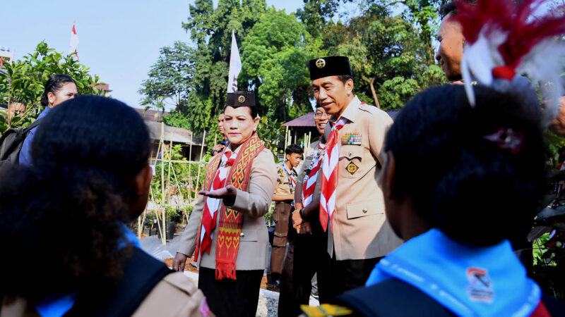 Presiden Joko Widodo dan Ibu Iriana Tinjau Raimuna Nasional XII