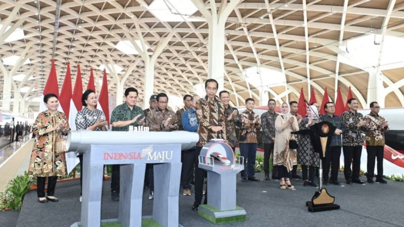 Presiden Resmikan WHOOSH, Kereta Cepat Pertama di Indonesia dan Asia Tenggara