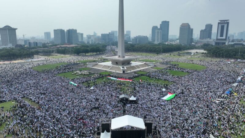 Dua Juta Massa Hadiri Aksi Bela Palestina di Monas