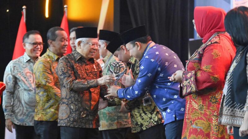 Wapres Minta K/L dan Pemda Urai Komplikasi Investasi