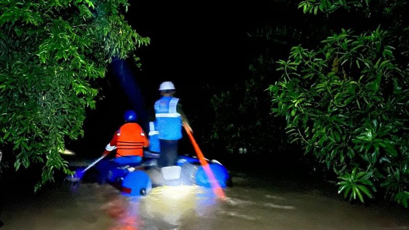 PLN Gerak Cepat Pulihkan Listrik Terdampak Banjir dan Longsor di Sulawesi Selatan