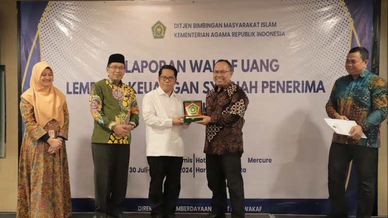Kemenag Tetapkan Dua Bank sebagai Lembaga Keuangan Syariah Penerima Wakaf Uang