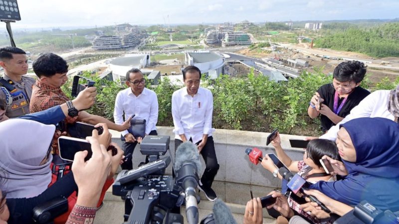 Presiden Ajak Pekerja Media Tinjau Kawasan Istana Kepresidenan