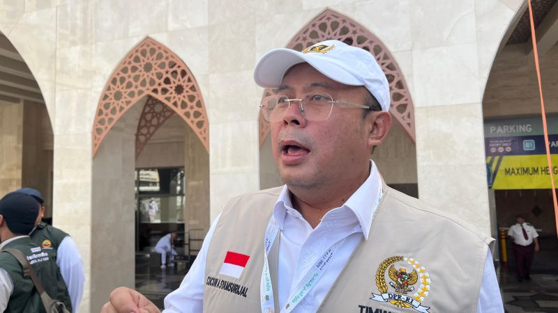 Duka Tiga WNI Terlantar di Gurun, DPR Minta Tak Ada Lagi Haji dengan Visa Ilegal