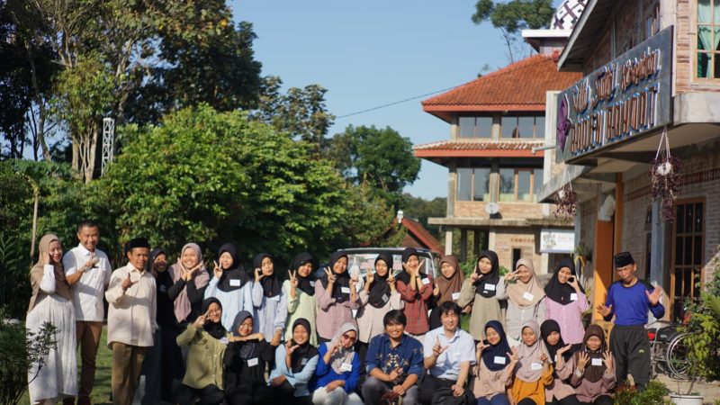 Pesantren Caregiver LSI-MU Angkatan 27 Latih Siswa Menjadi Perawat Lansia Profesional untuk Jepang