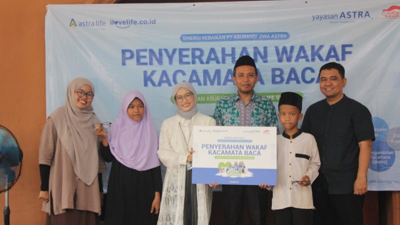 Wujudkan Akses Kesehatan Mata, Yayasan Astra dan Astra Life Salurkan Kacamata untuk Siswa Prasejahtera