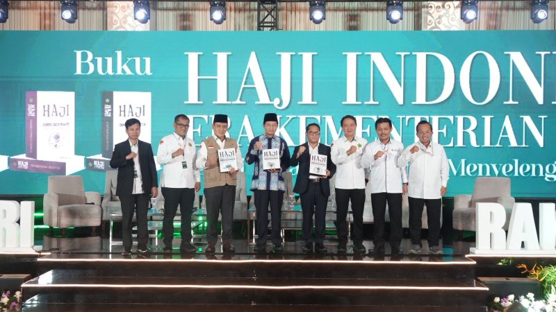 Pamitan, Ditjen PHU Persembahkan Buku Memori Kolektif 75 Tahun Kemenag Kelola Haji