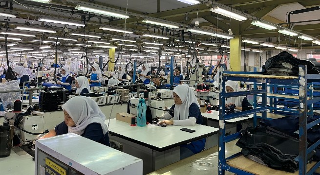 TRIS Bagi Dividen Interim Rp7 Miliar