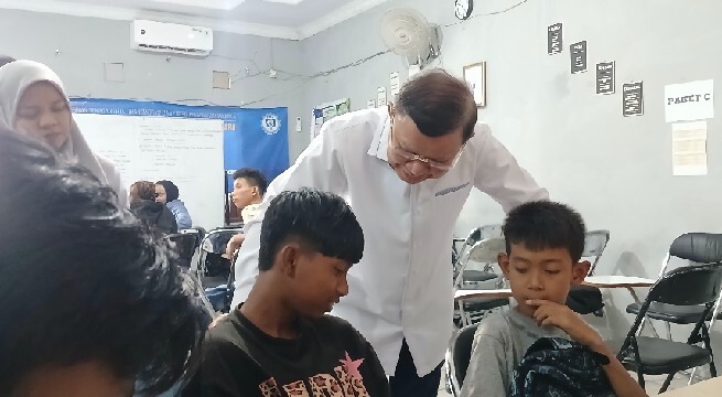 ​Fasli Jalal Harap PKBM Merangkul Anak Putus Sekolah, Korban Bullying, hingga Pekerja Anak melalui Pendidikan Berbasis Teknologi