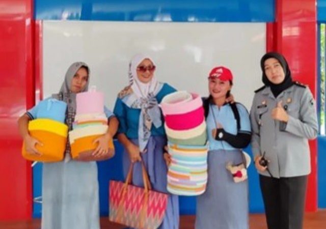 Berawal dari Hobi Merajut, EKKYTA Kembangkan Produk Handmade Bersama linkumkm by BRI