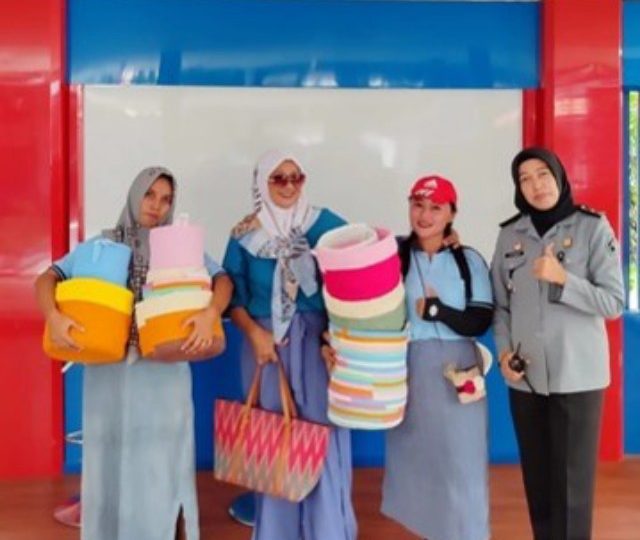 Berawal dari Hobi Merajut, EKKYTA Kembangkan Produk Handmade Bersama linkumkm by BRI