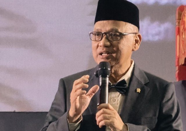 Dua Anaknya Diangkat Jadi Tenaga Ahli, Menhaj Beri Penjelasan